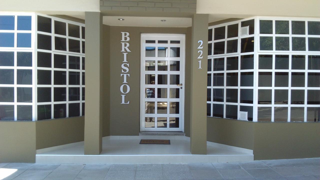 Hotel Bristol Парана Екстер'єр фото