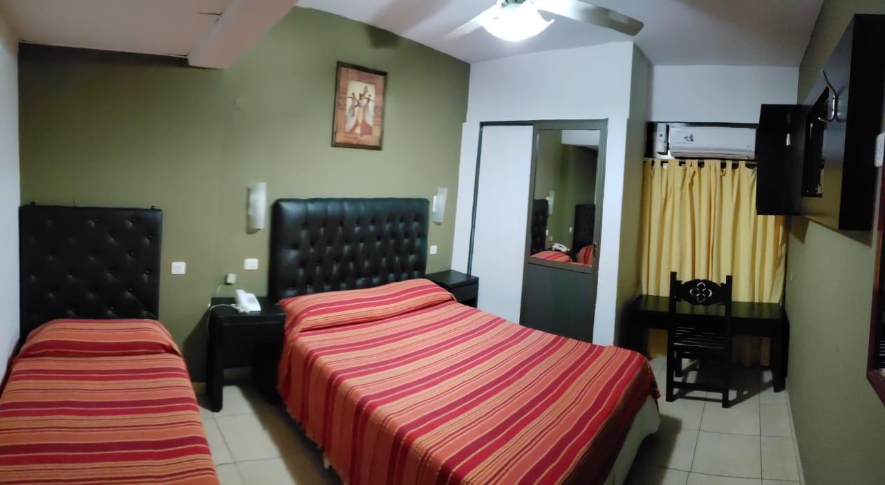 Hotel Bristol Парана Екстер'єр фото